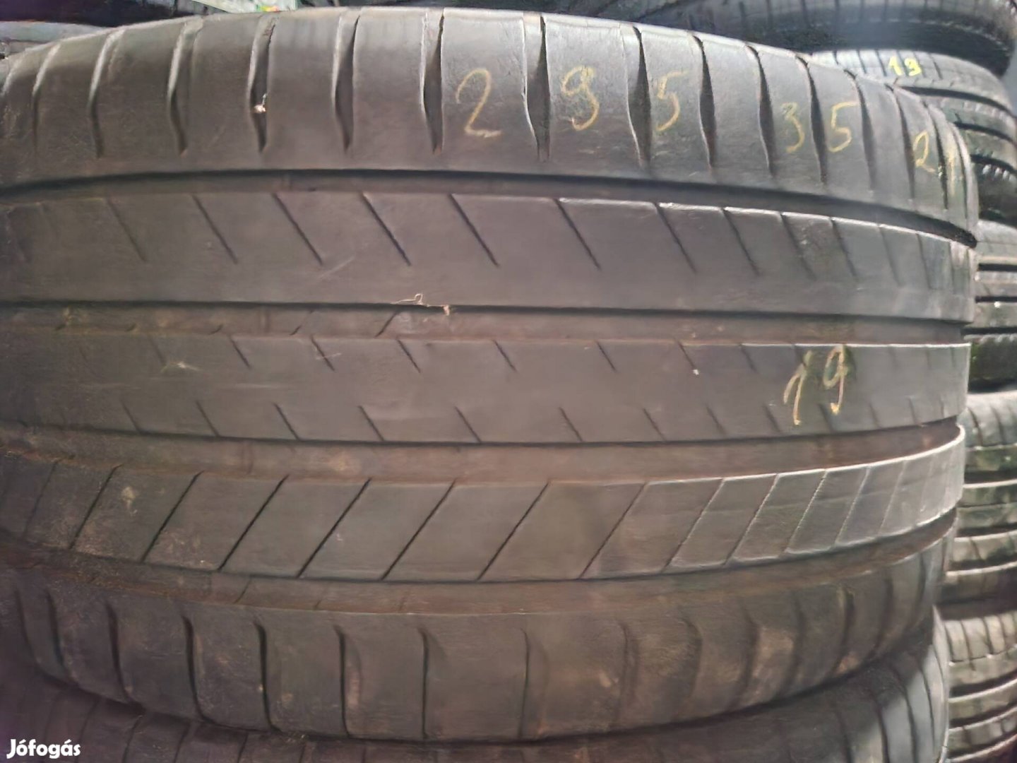 295/35r21 Pirelli/Michelin   nyarigumik