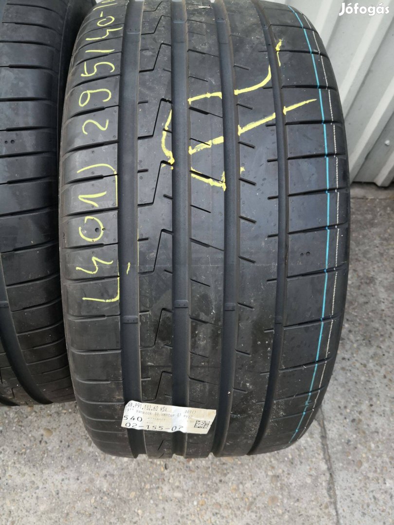 295/40 R19 Új!! Hankook nyári gumi 90000ft a 2db/401/