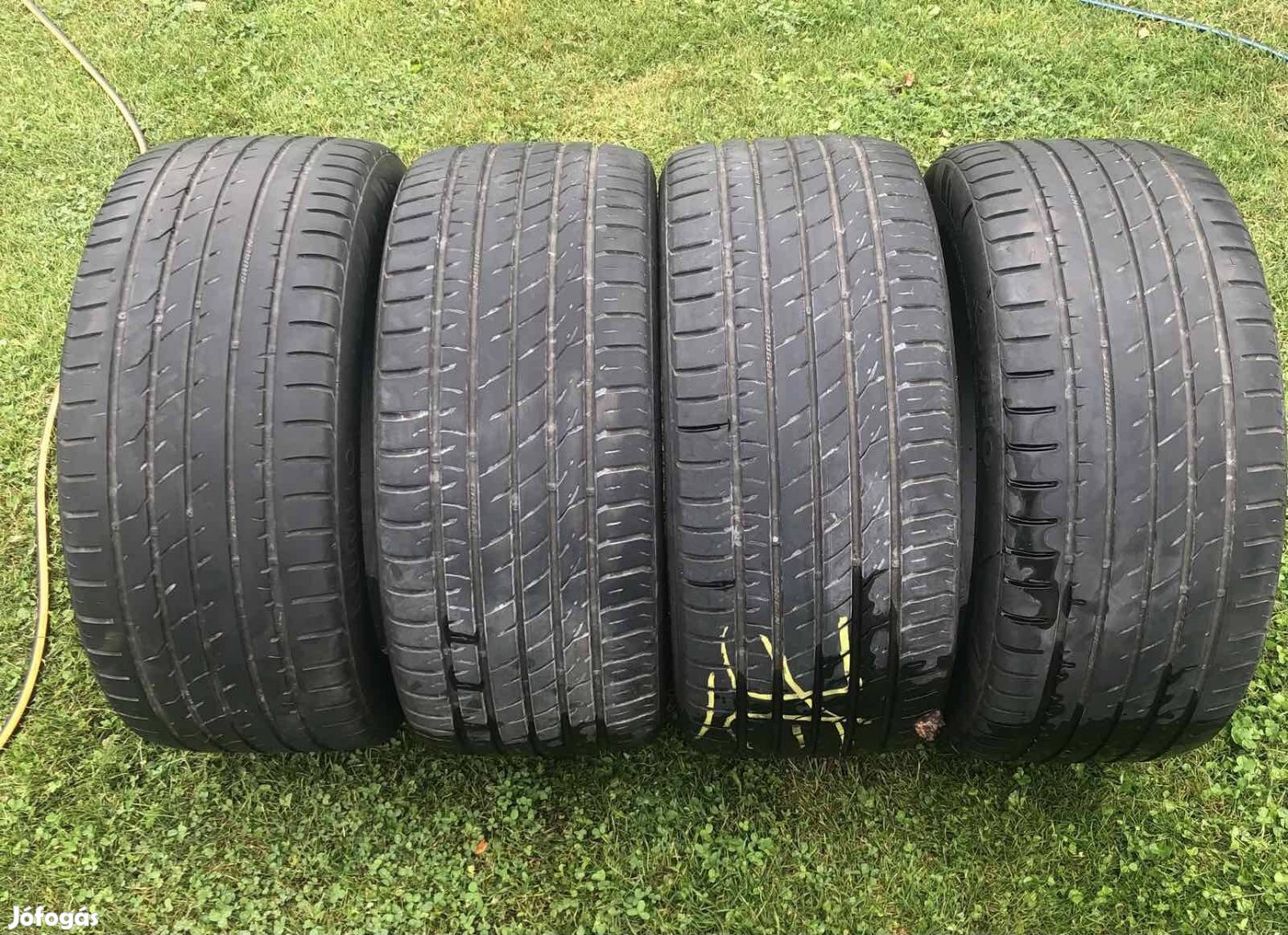 295/40 r20 Kumho nyári gumi