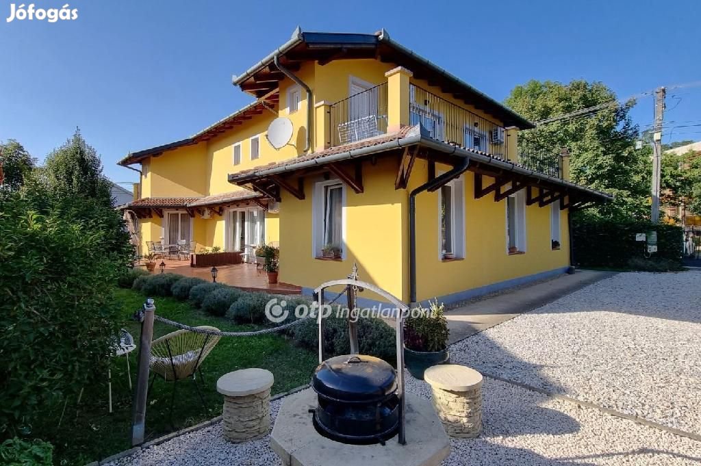 296 nm-es ház eladó Hajdúszoboszló