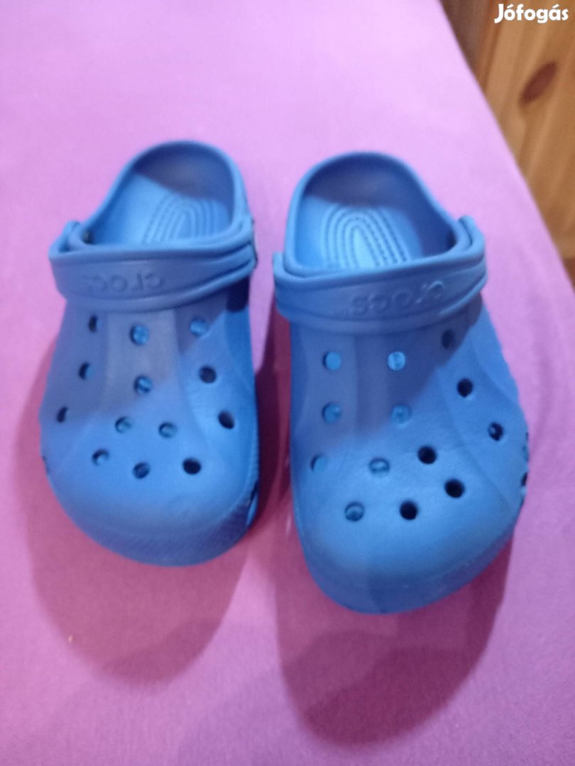 29-30-as Crocs fiú papucs