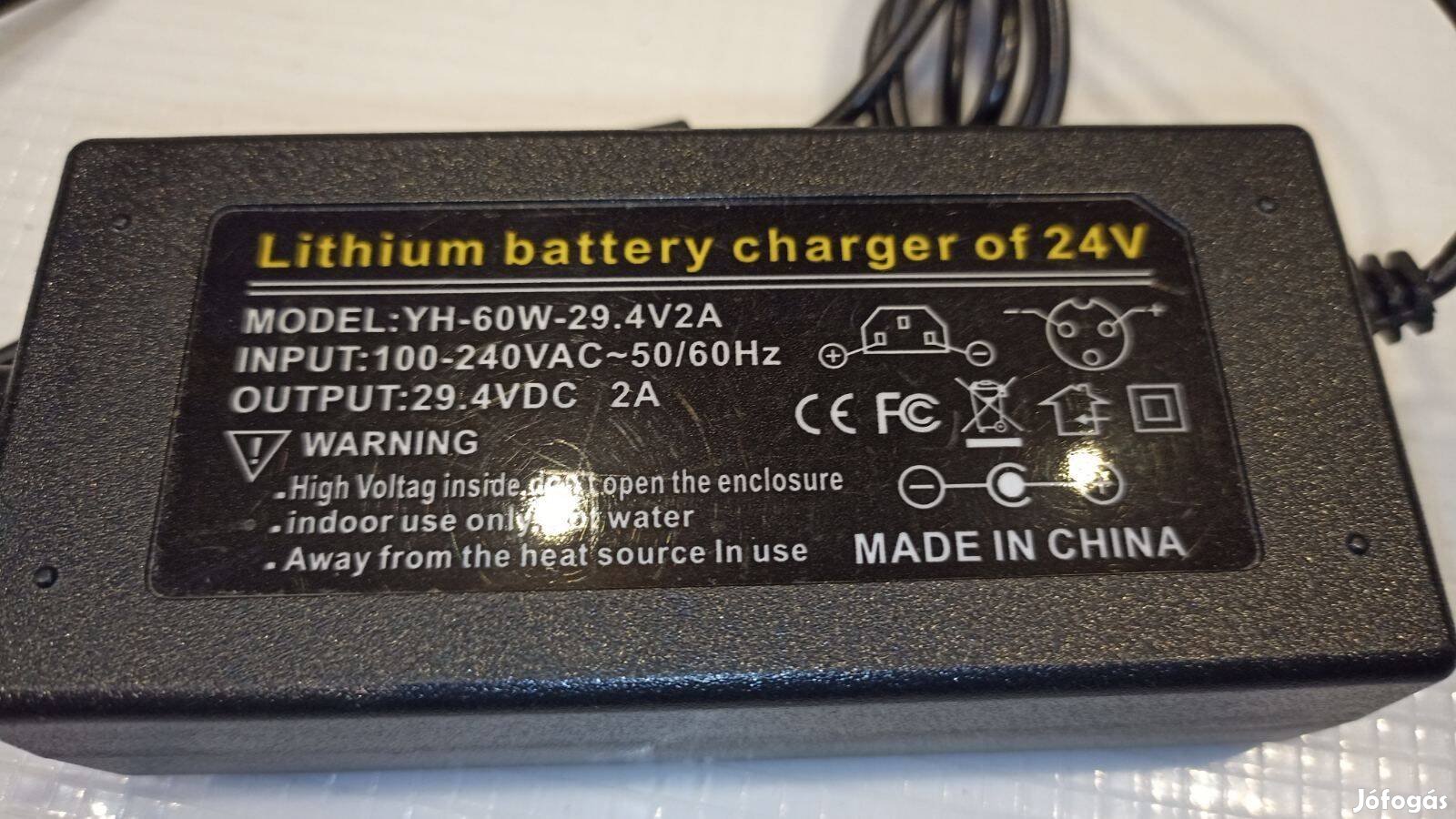 29,4V 2A roller töltő DC 5,5mm csatlakozó