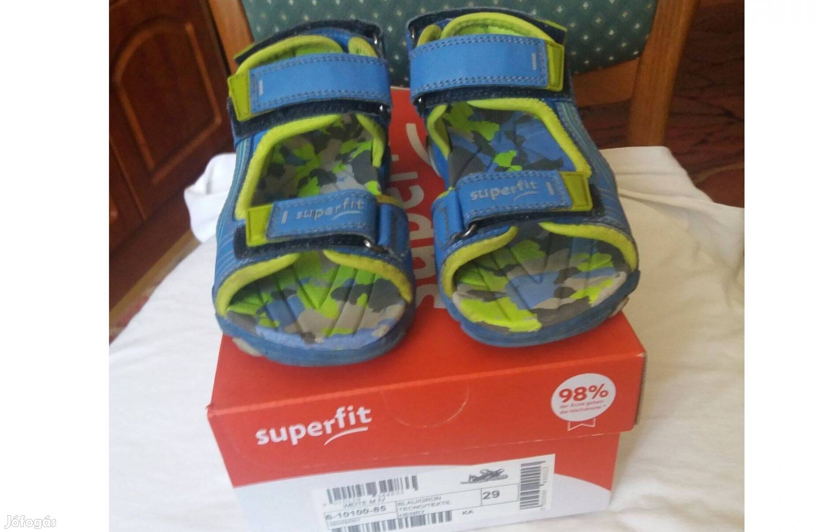 29-es Superfit fiú szandál eladó
