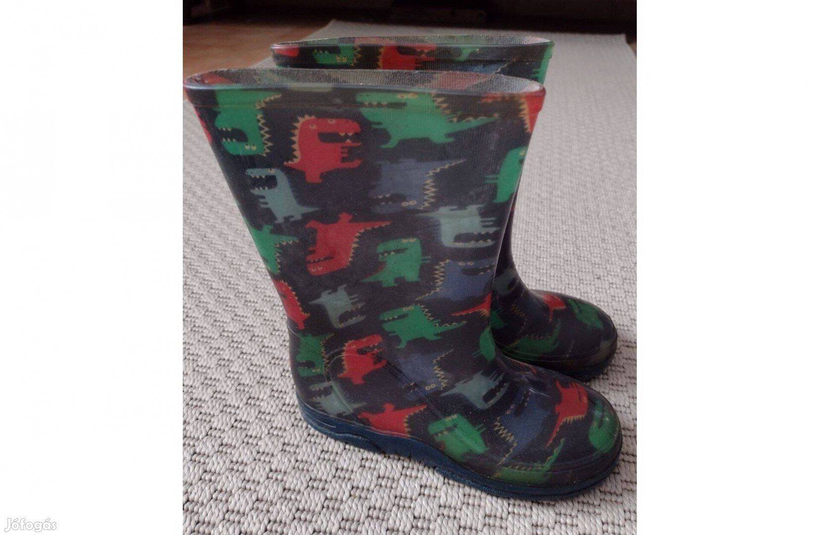 29 fiú dínós gumicsizma