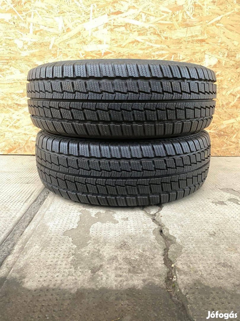 2DB 205/65/15C méretű Téli gumi