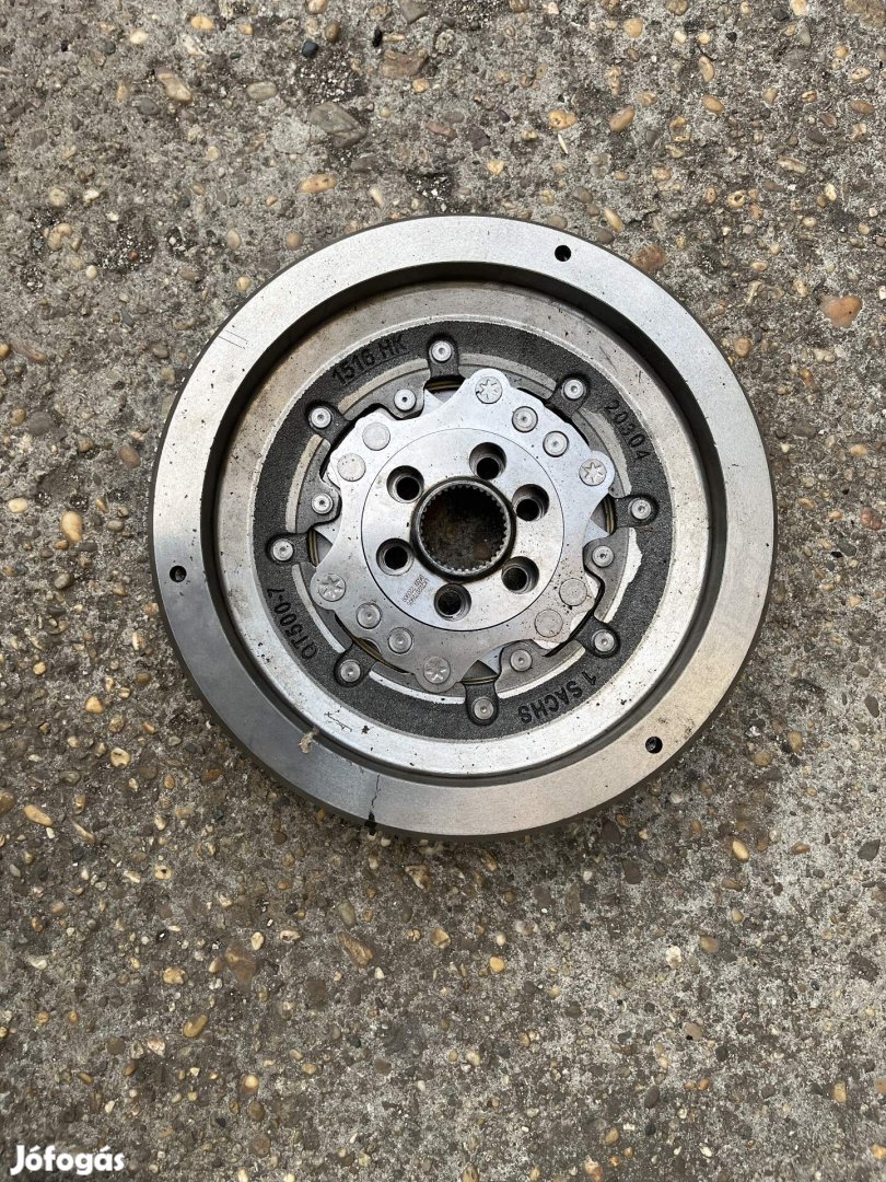 2.0 tdi DSG lendkerék új sachs