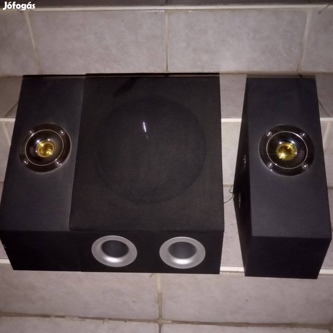 2.1 hangfal rendszer 8 és 4 ohm jól működő