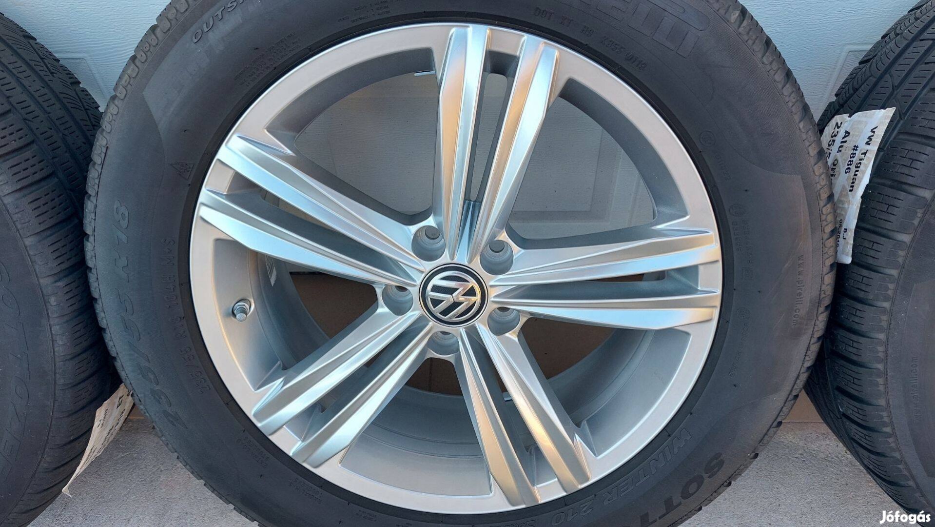 2 Gyári VW Tiguán II. 5NA /Sebring/18" alufelni,Téligumi űűű