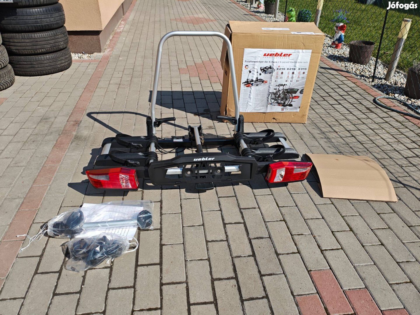 2 bringás Uebler X21S Ebike kerékpártartó vonóhorogra