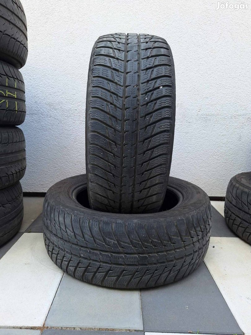 2 darab 235/55 r17 Nokian téligumi jó állapotban DOT3316