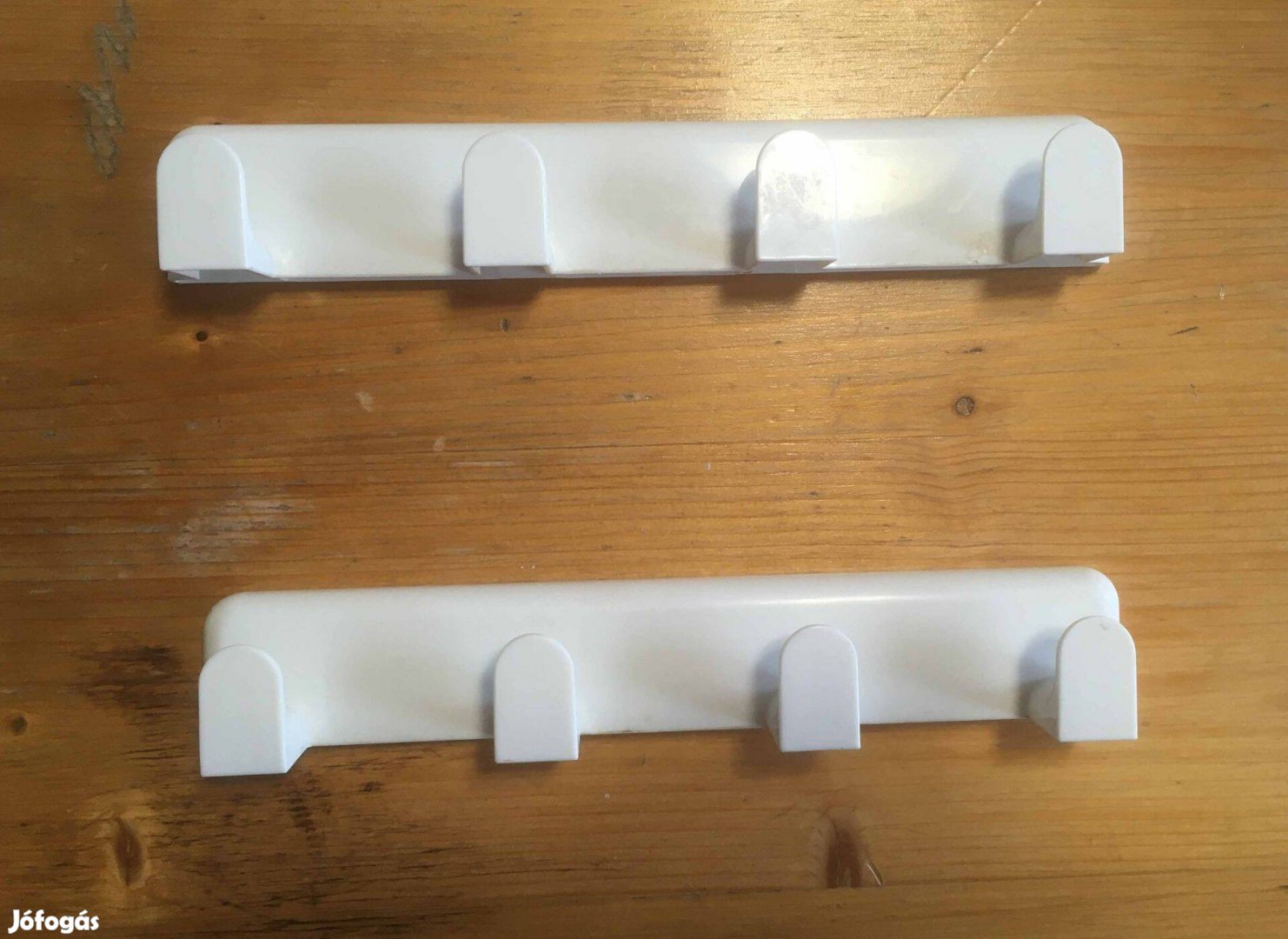2 darab IKEA Tisken műanyag, ragasztható vagy fúrható törölközőakasztó
