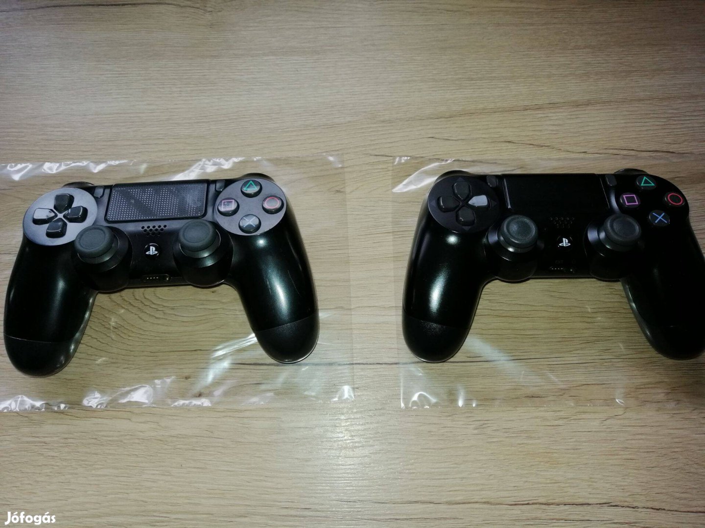 2 darab PS4 Kontroller hibátlan állapotban!