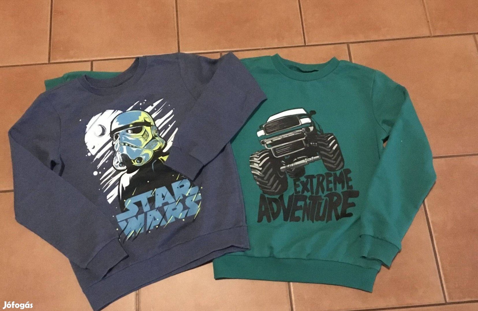 2 db 134-140 gyorsan kinőtt pulóver együtt!