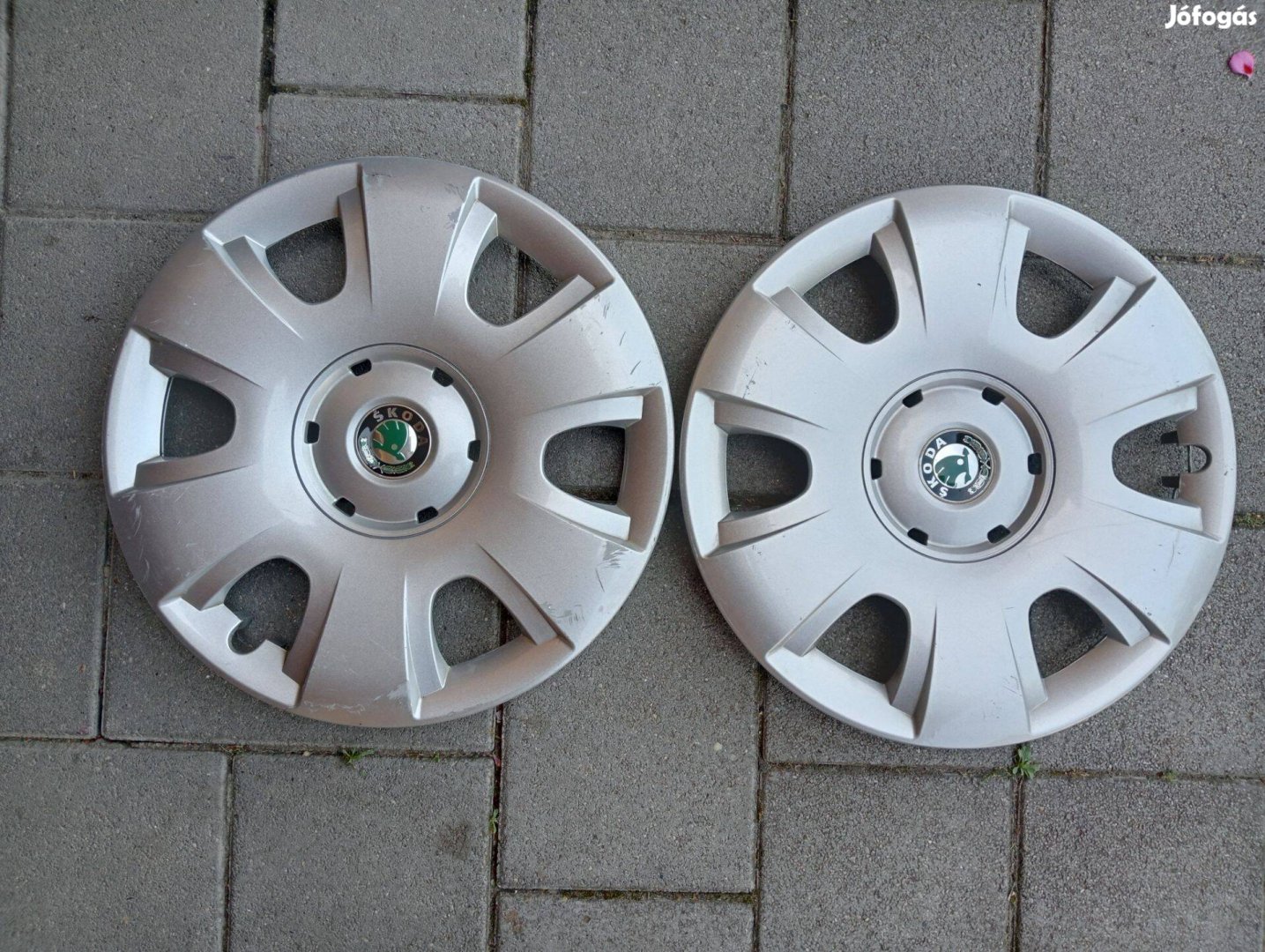 2 db 15 colos Skoda dísztárcsa