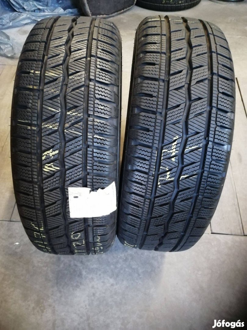 2 db 215/60R17C Hankook Winter Icept LV téli gumi