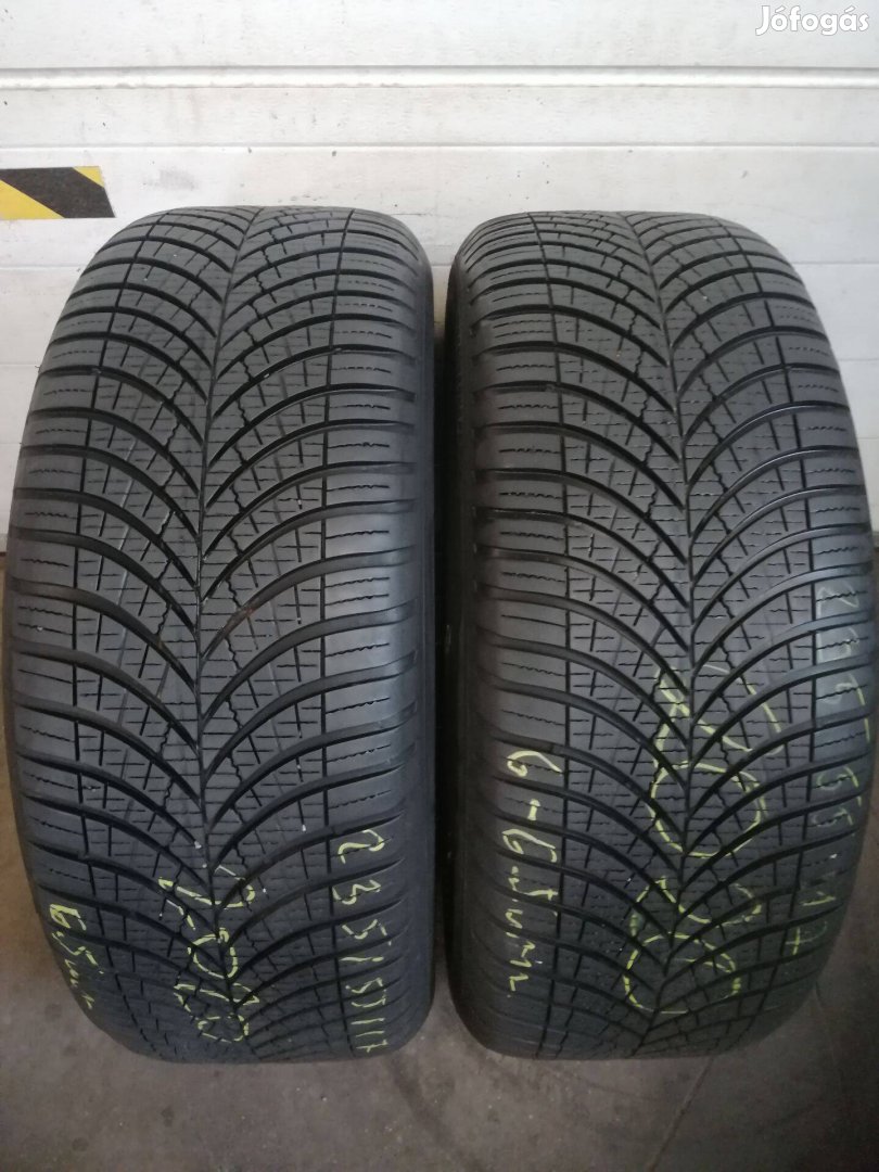 2 db 235/55R17 Goodyear Vector évszakos gumi