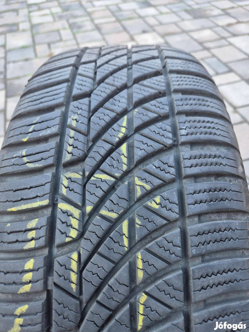 2 db 4 évszakos Norauto 4 seasons 205/50 R17