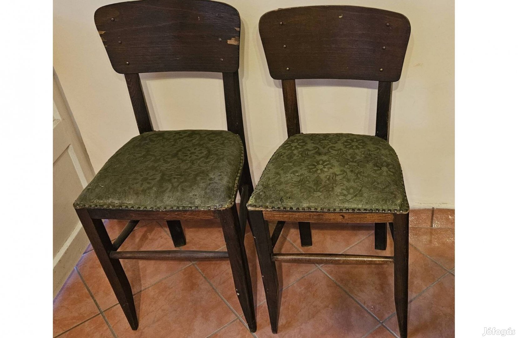 2 db AntikRetró fa szék - stabil állapotban