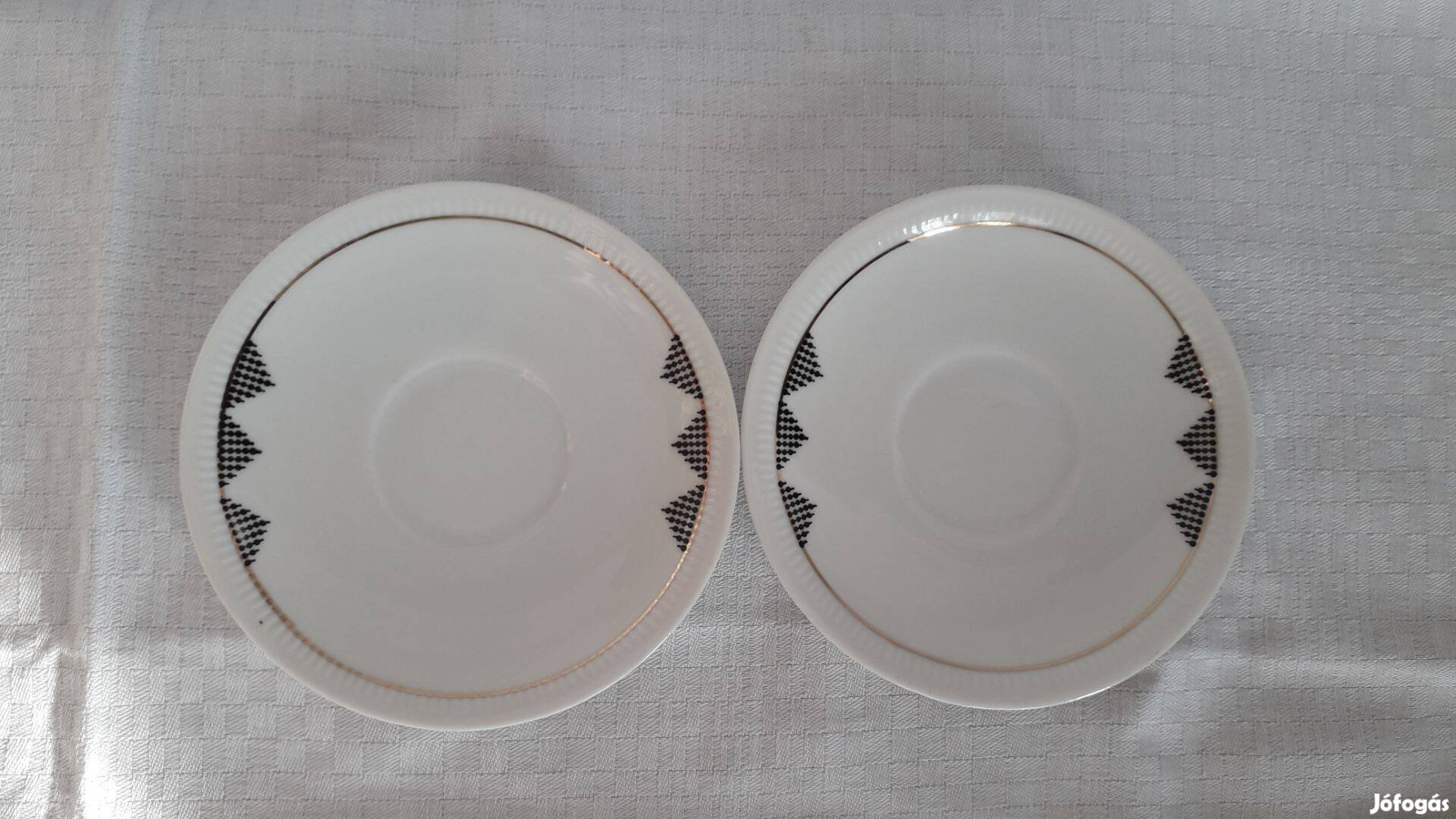 2 db Bavaria jelzett porcelán csészealátét tányér 10,5 cm