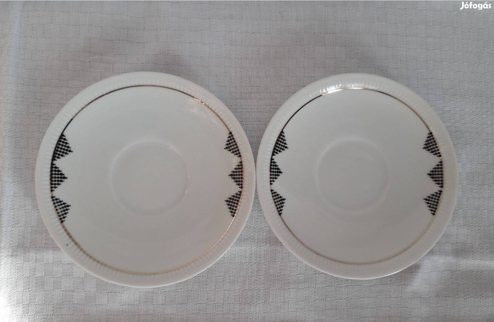 2 db Bavaria jelzett porcelán csészealátét tányér 10,5 cm