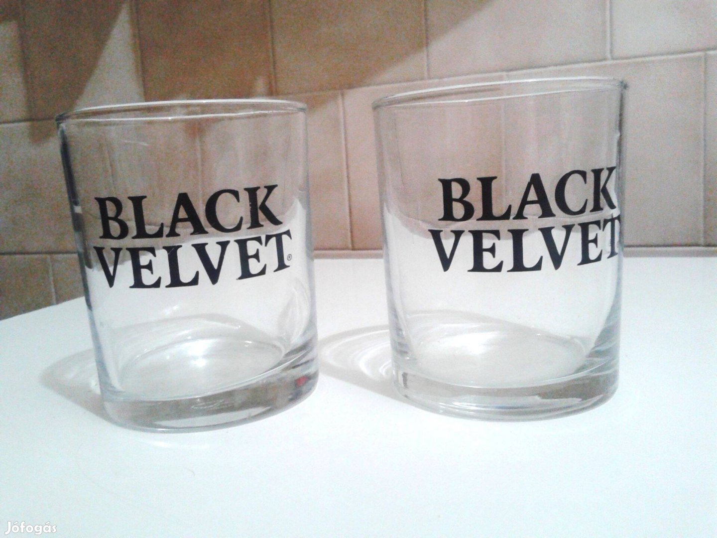 2 db Black Velvet konyakos üveg pohár 950 Ft