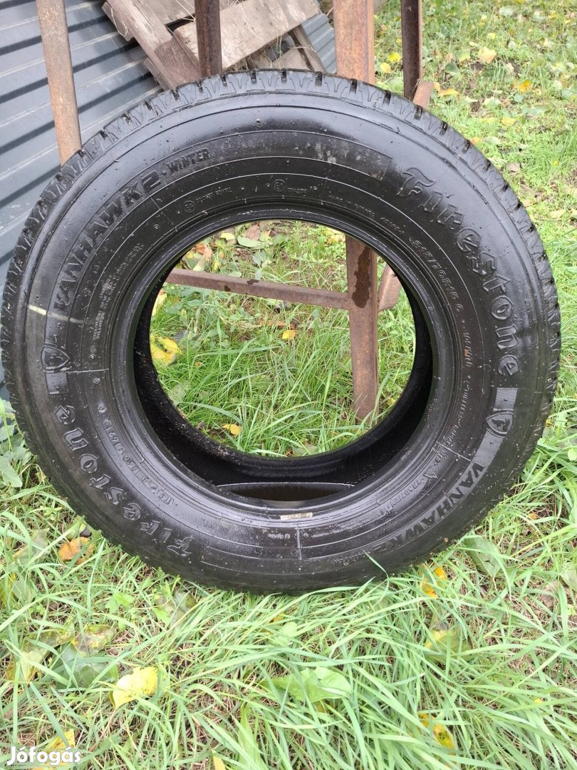 2 db Firestone 215/70 R15c téligumi (teher) használt