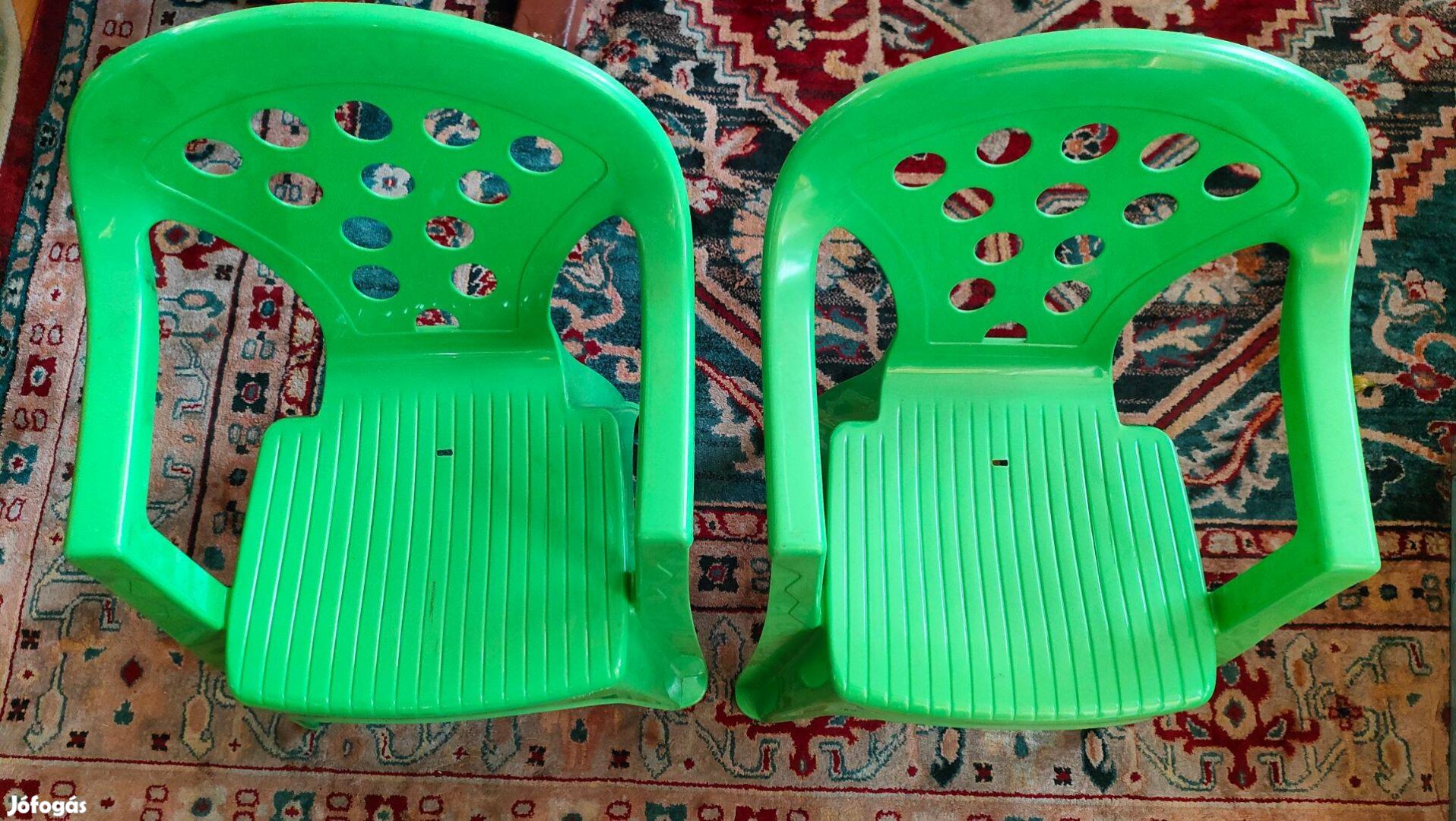 2 db Gyermek szék eladó Darabár