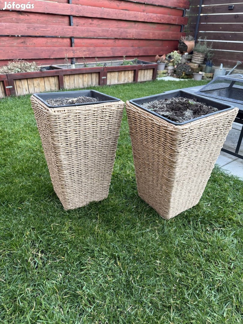 2 db Jysk kerti kaspó eladó