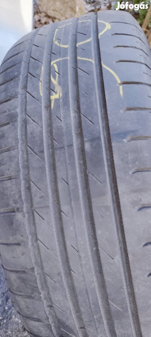 2 db Nokian wetproof 205/60 R16 extra load
