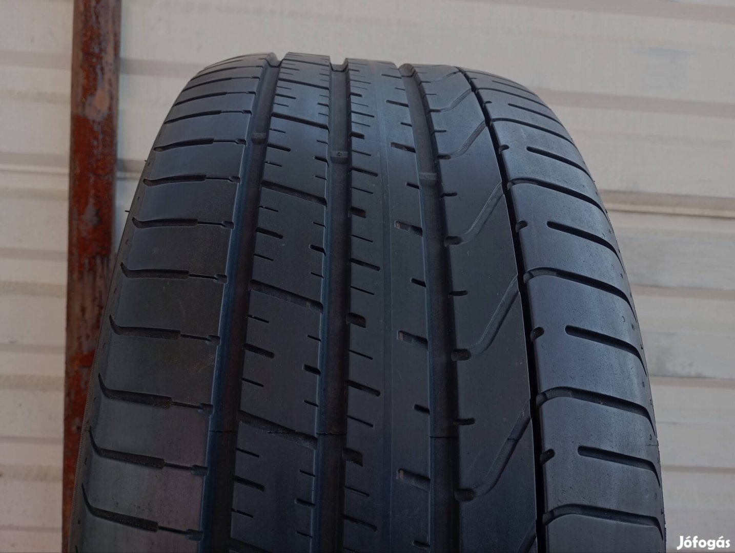 2 db Pirelli P Zero RFT 275/40 R19 101Y defekttűrő nyárigumi