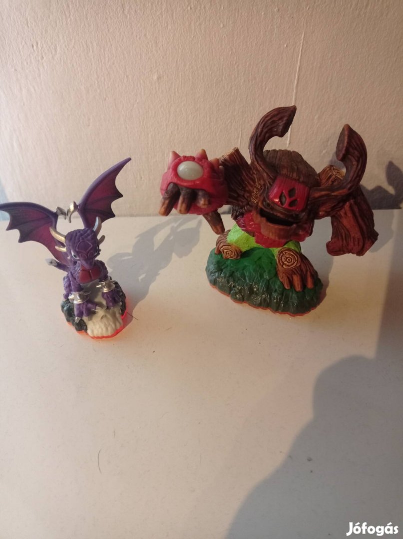 2 db Skylanders figura. 