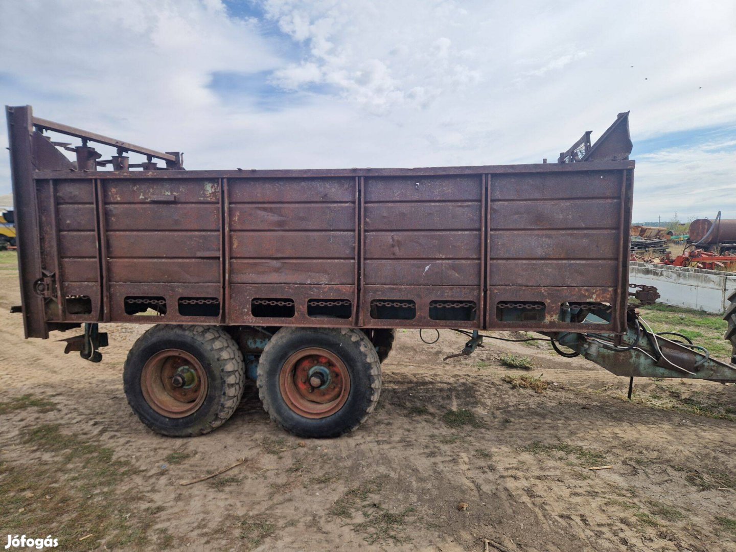 2 db T-088 trágyaszóró