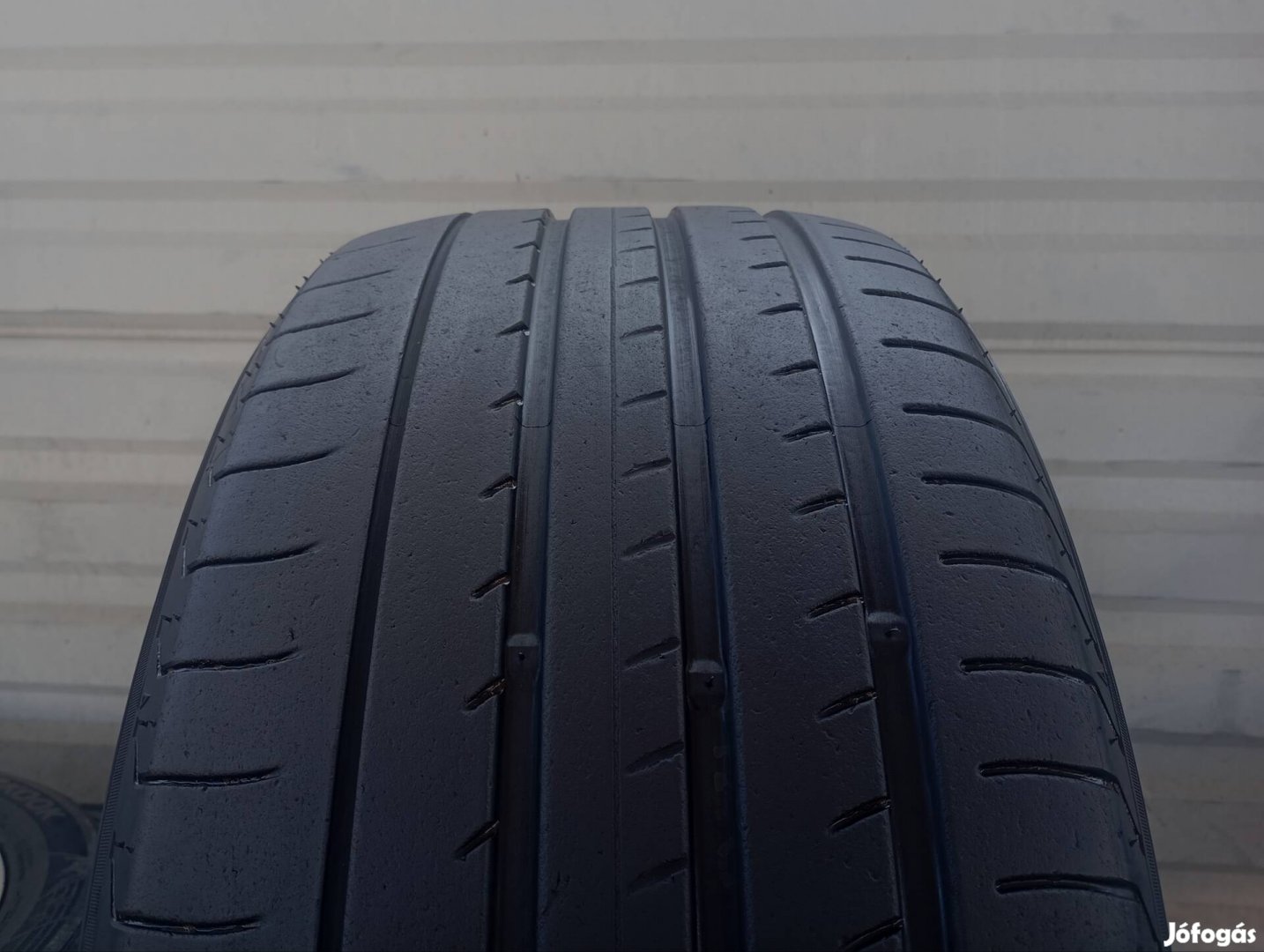 2 db Yokohama Advan Sport V105T 285/40 R22 106Y nyárigumi