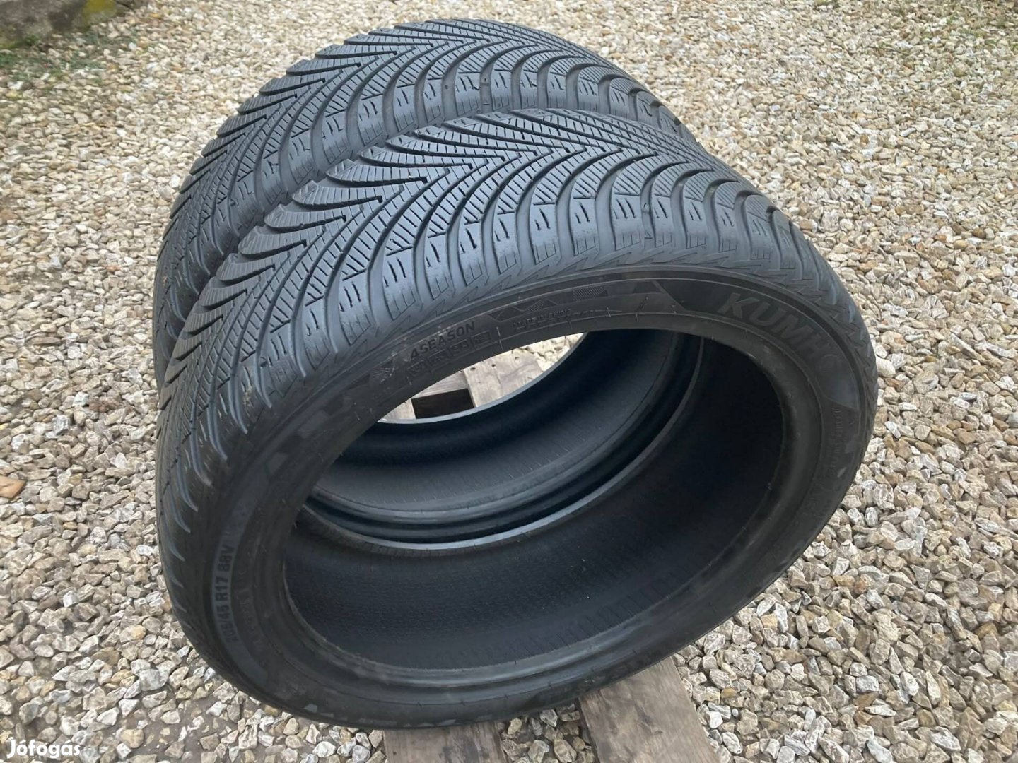 2 db. Kumho 20545 R17 4évszakos gumi eladó