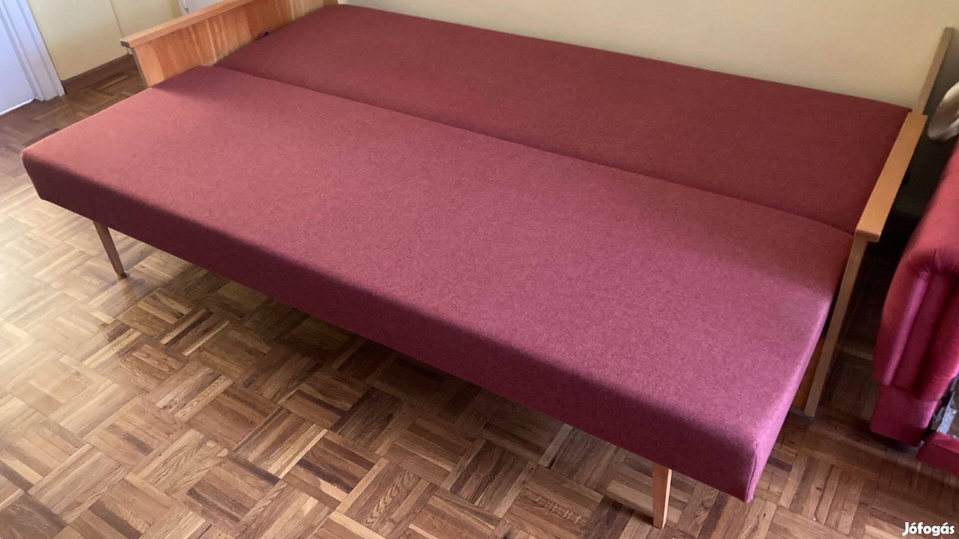 2 db, felújított, használt kanapé