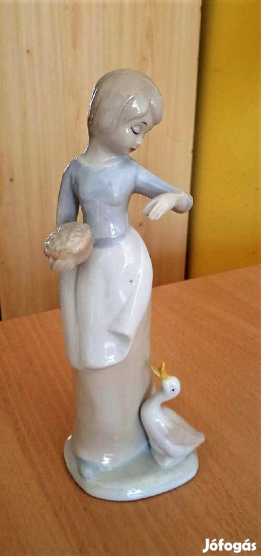 2 db. finom nagy porcelán nőfigura, spanyol Lladro