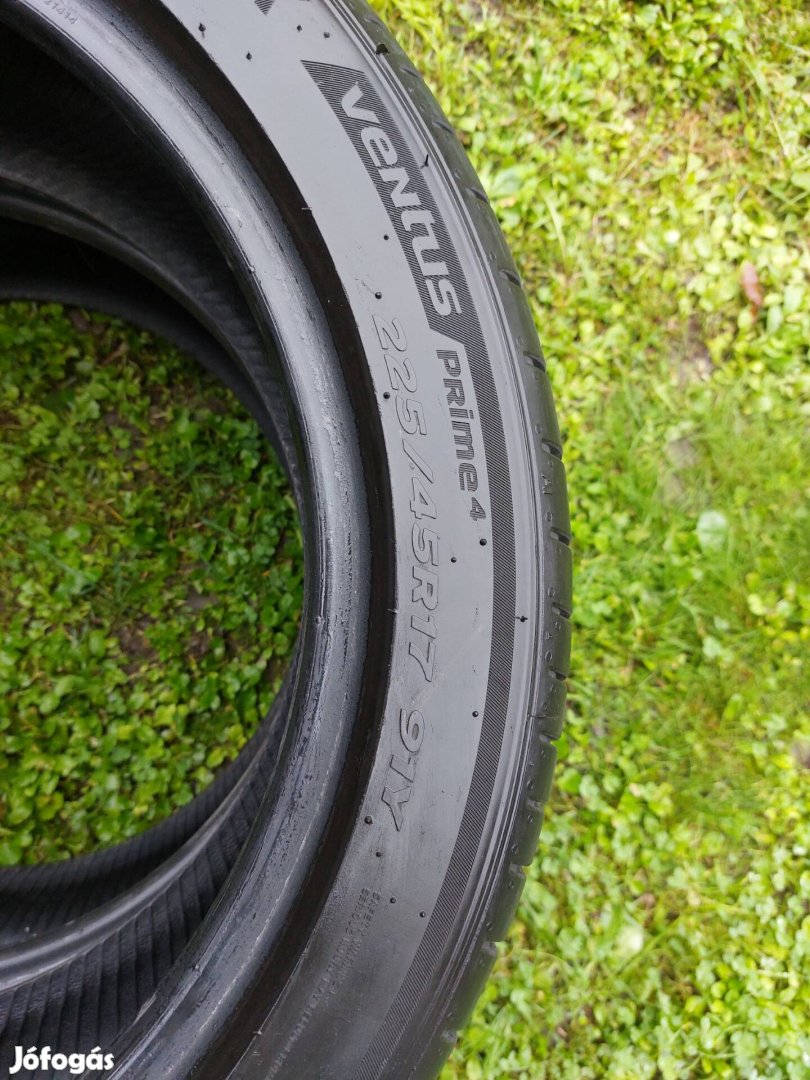 2 db, nyári 225/45 R17 Hankook