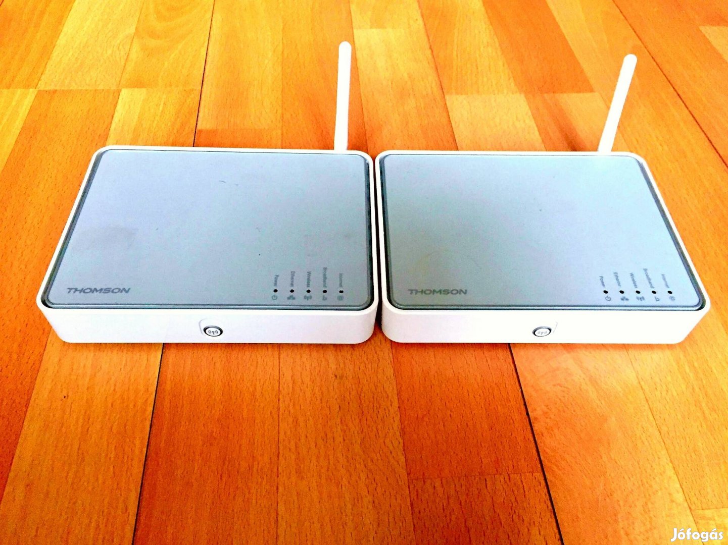 2 db, újszerű Thomson TG 585 v7 WiFi router 