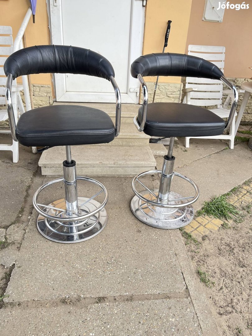 2 db bárszék eladó 3500 db bp 17 ker