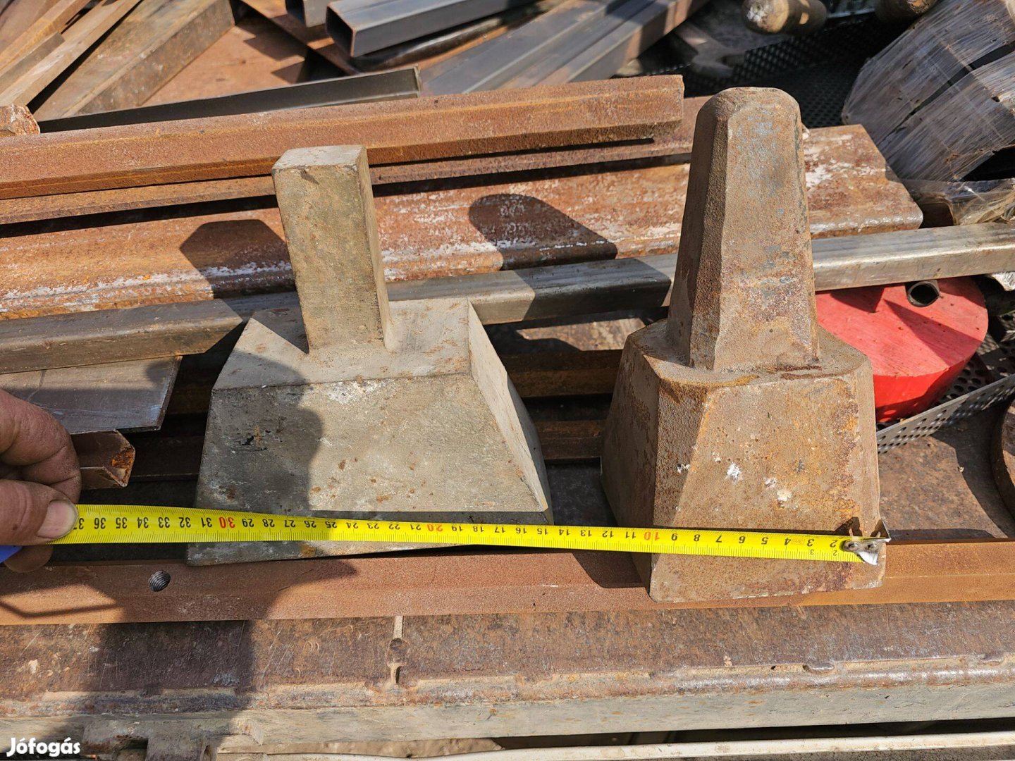 2 db egyben Üllö betét kovács egyengetö ivelö
