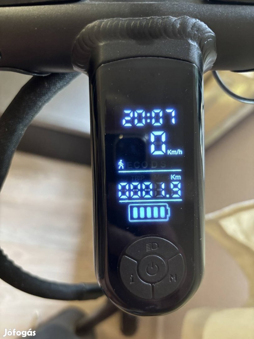2 db egyforma Oxelo elektromos Roller eladó 