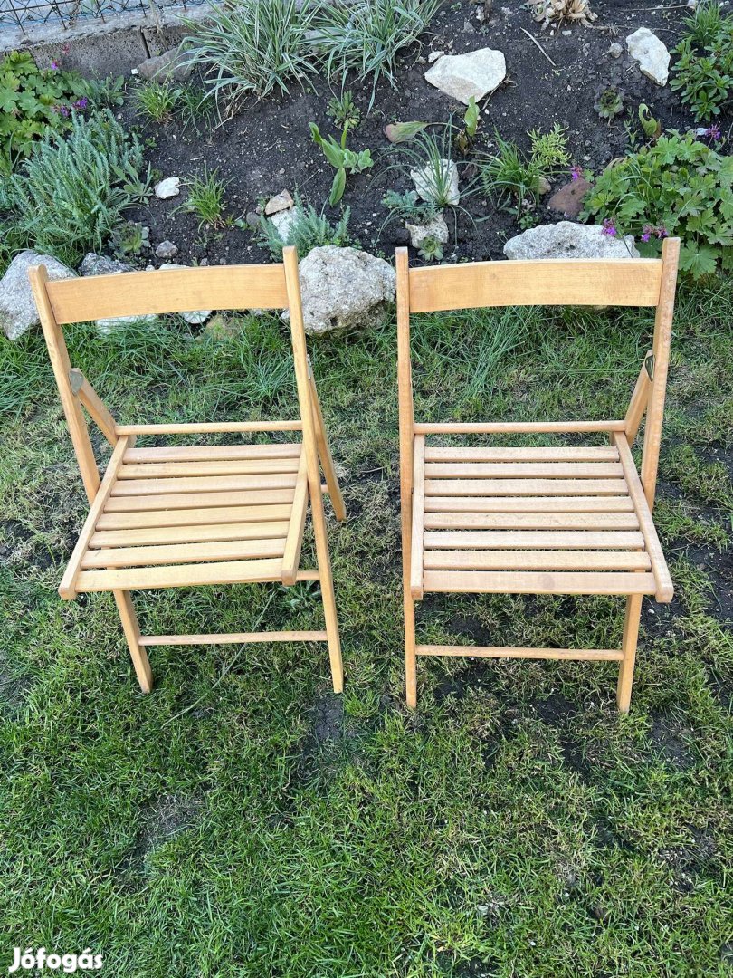 2 db fa összecsukható szék 