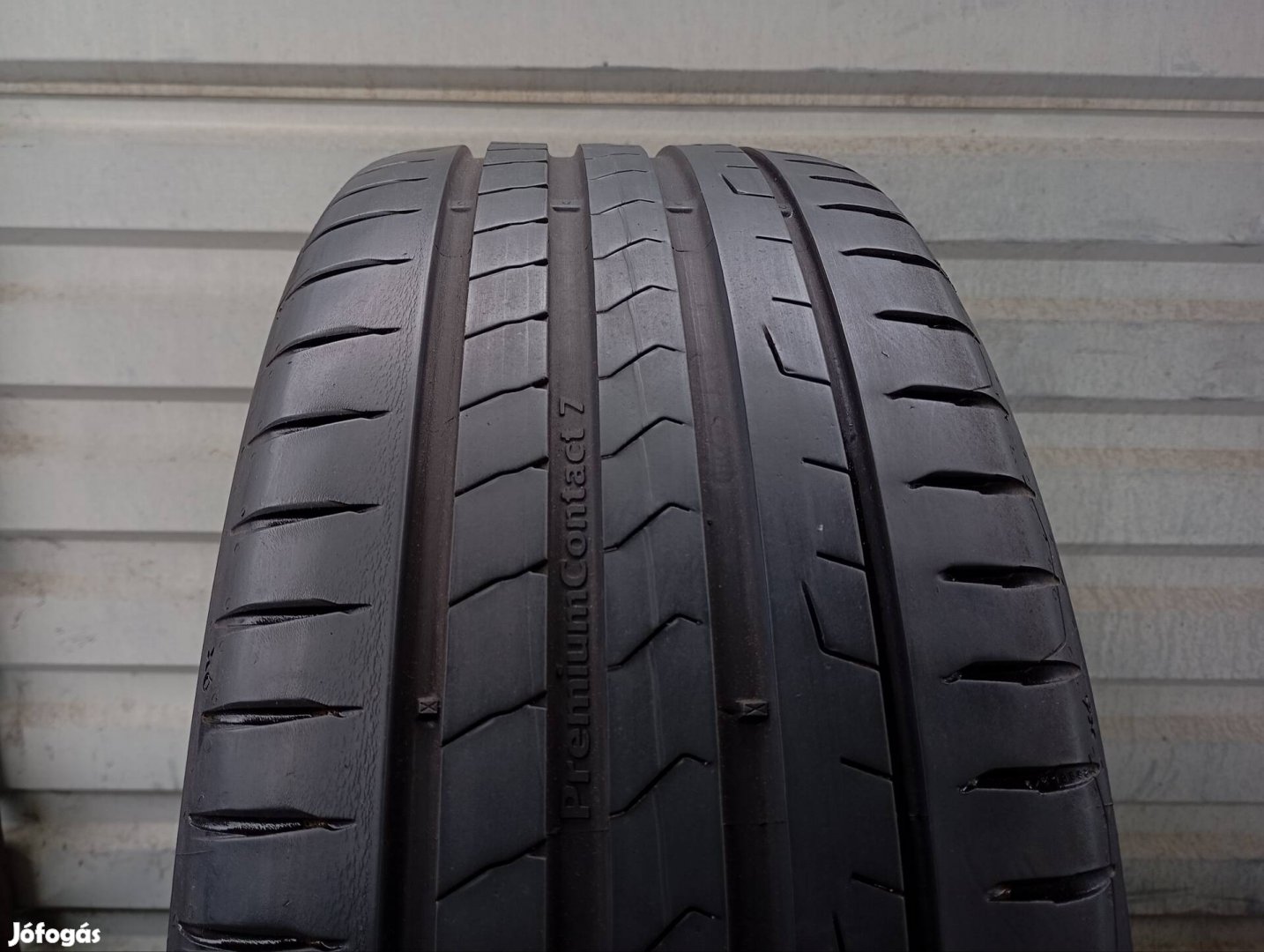 2 db használt Continental Premiumcontact 7 225/45 R19 96Y XL nyárigumi