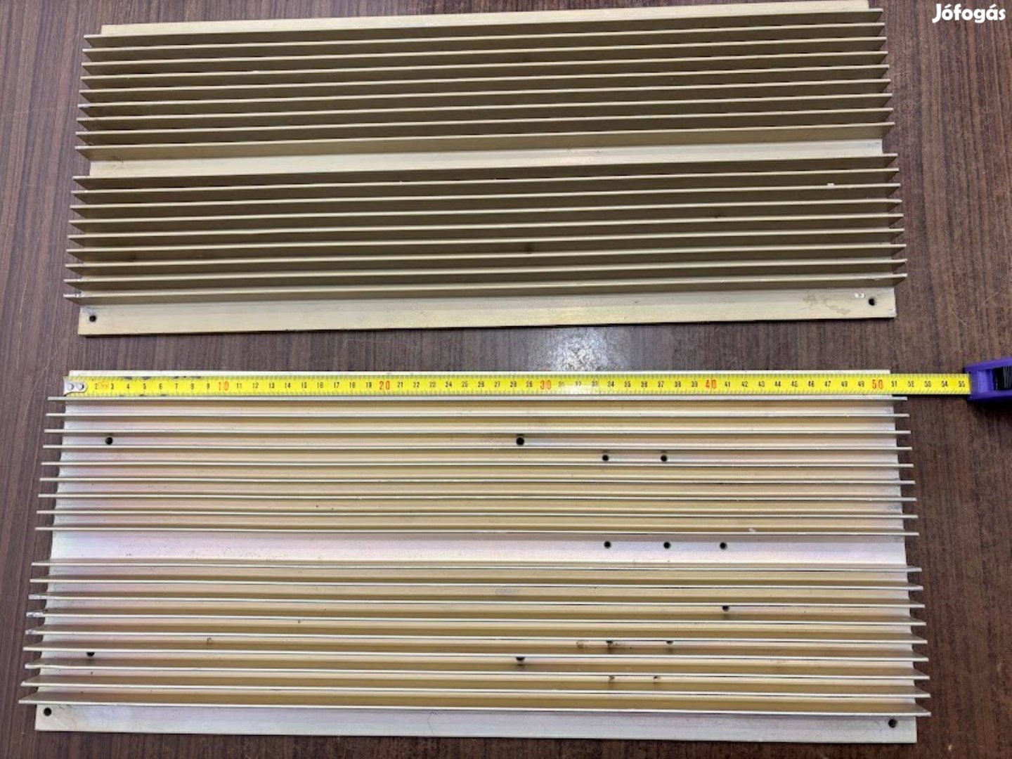 2 db hűtőborda 51x21,5x2,5. Eladva!