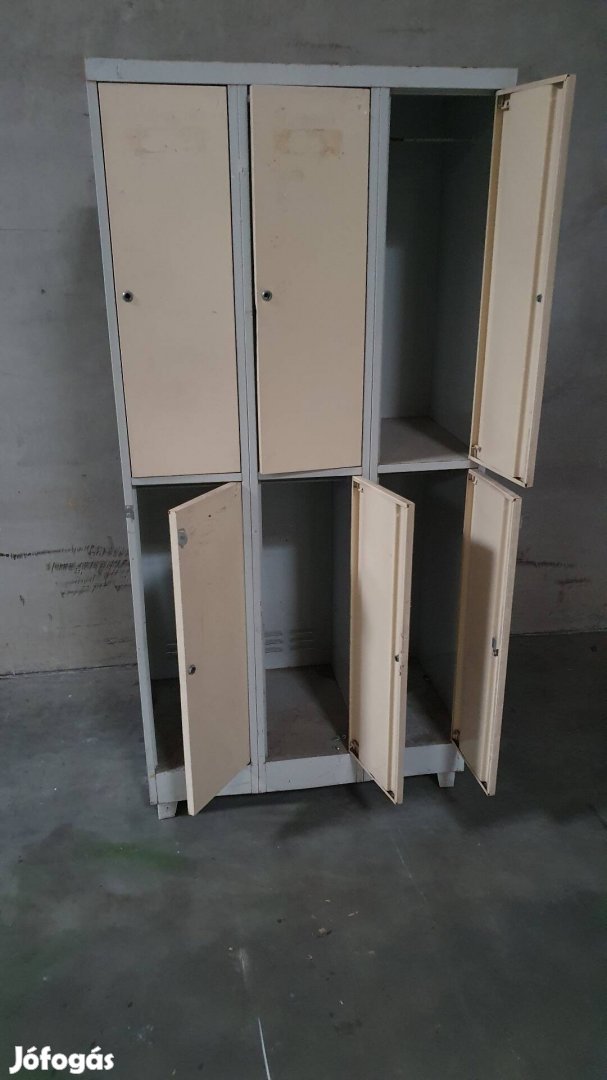 2 db öltözőszekrény szekrény