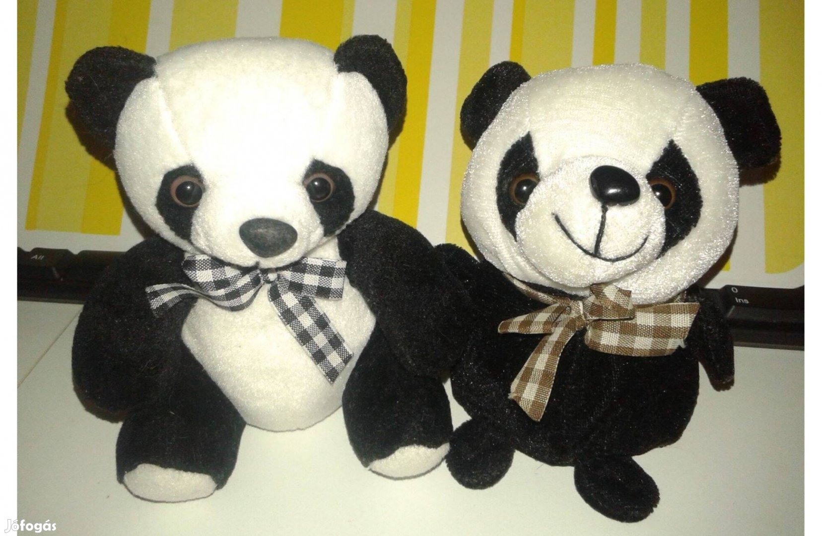 2 db plüss panda maci macika mackó csomagban gyűjteményből -Leáraztam!