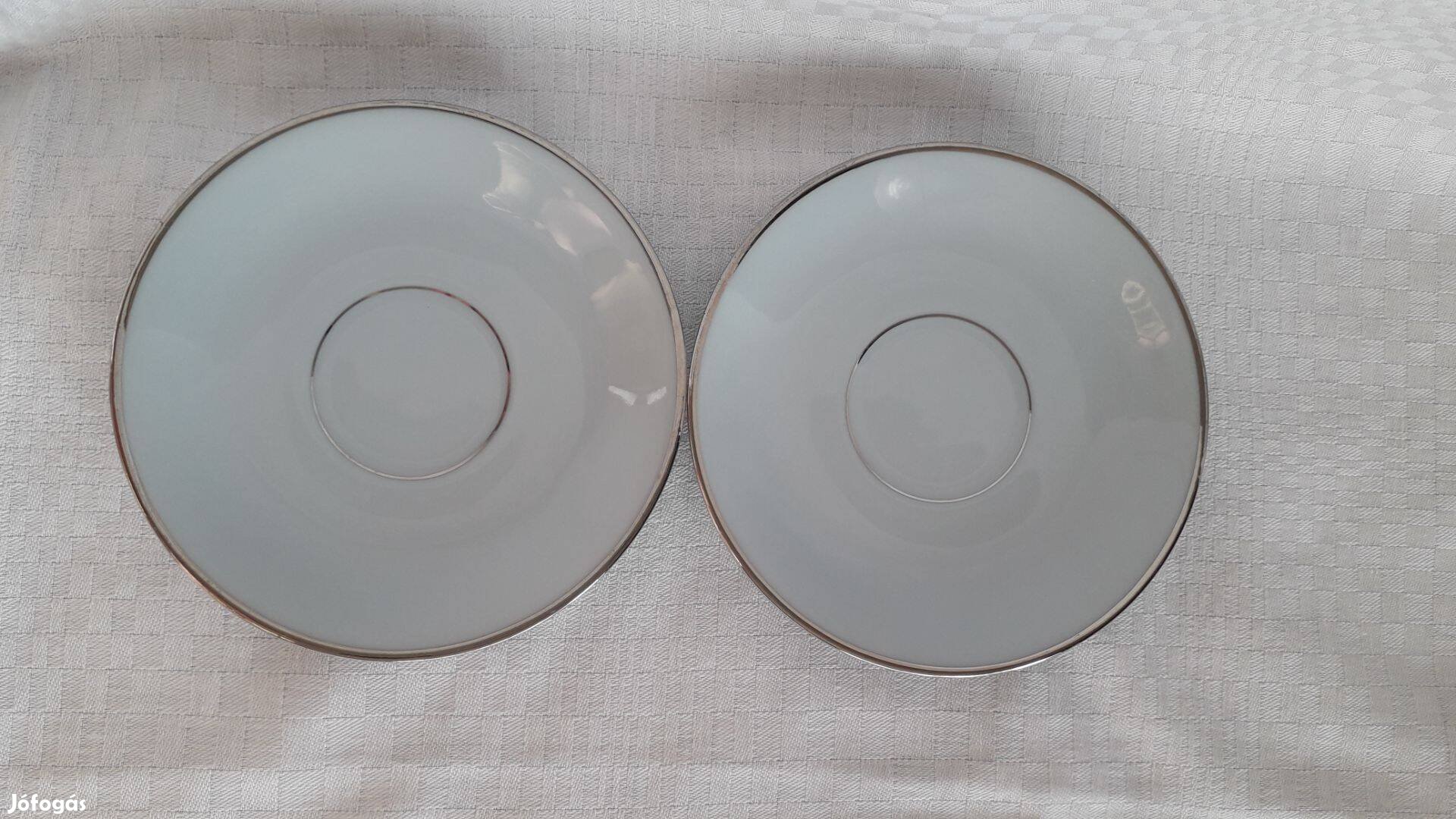 2 db porcelán csészealátét tányér 10,5 cm párban