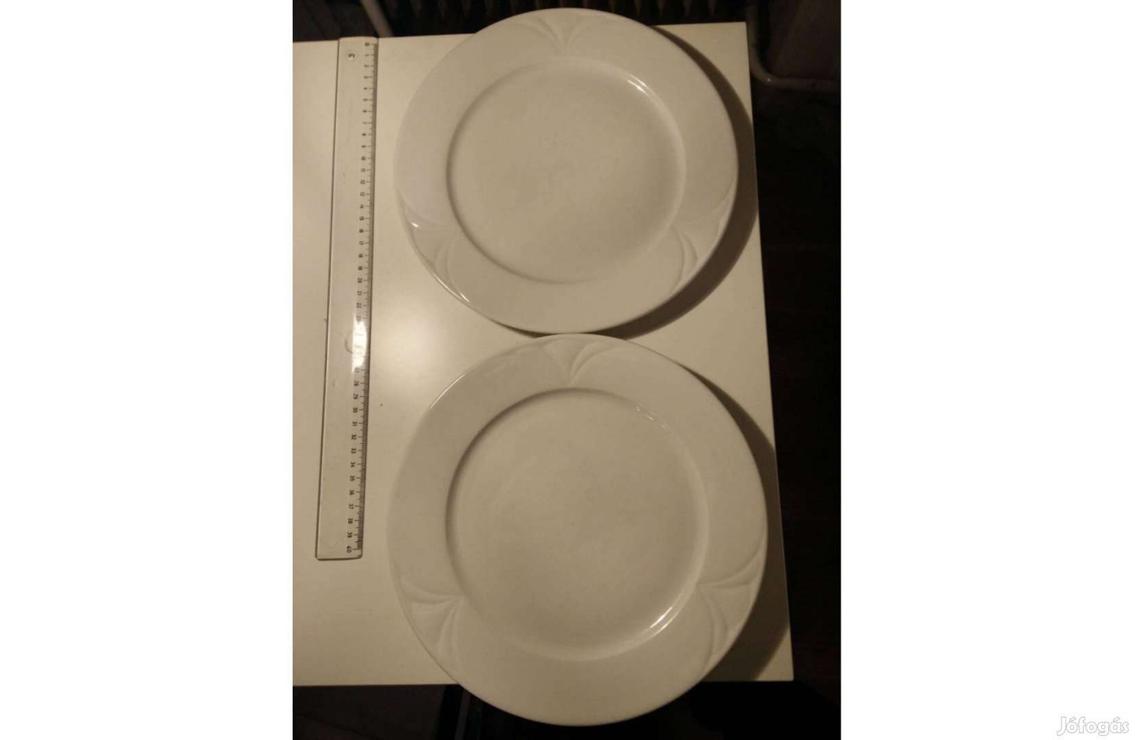 2 db porcelán lapostányér egyben, 250 Ftdb