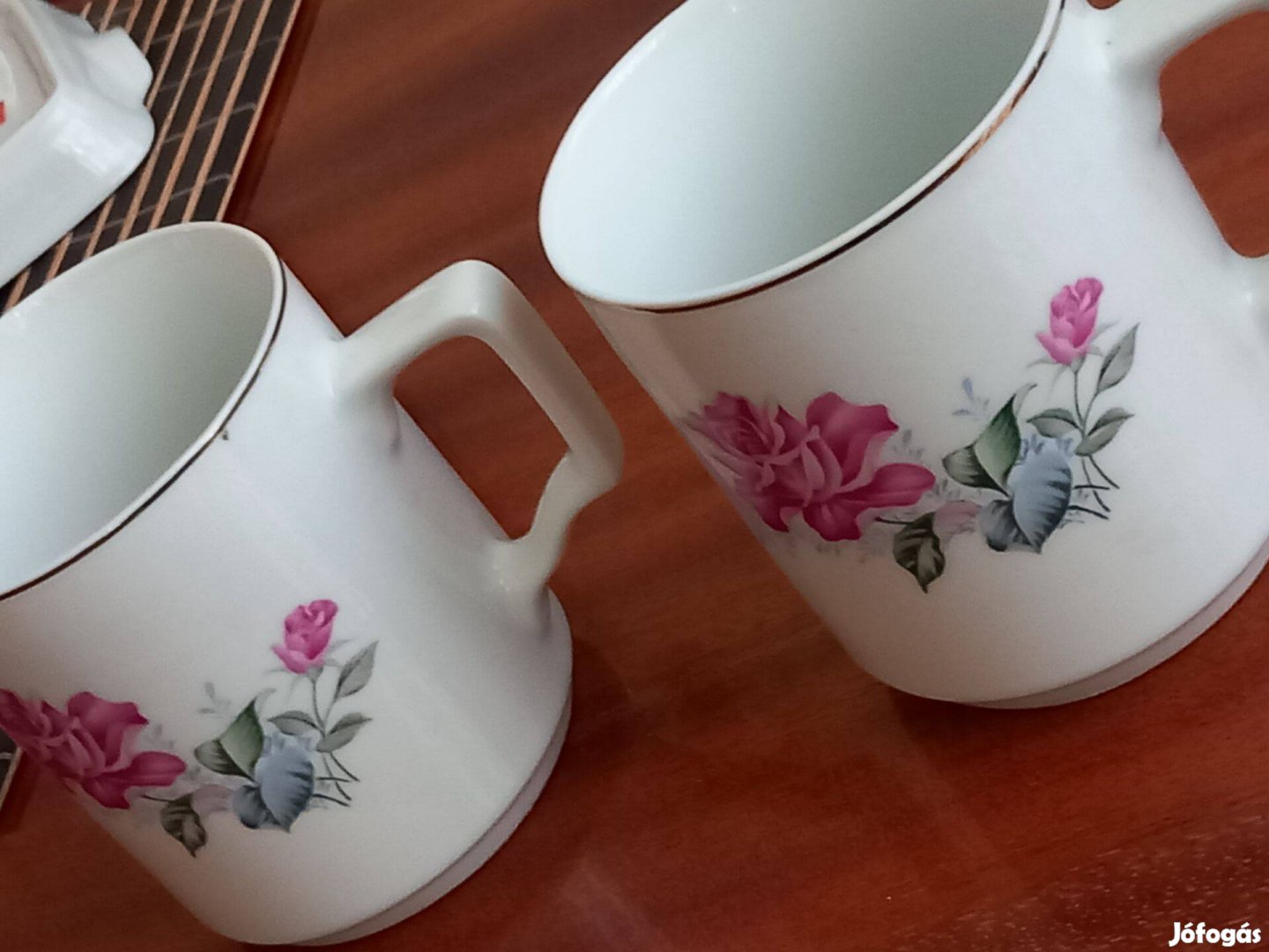 2 db retró porcelán bögre