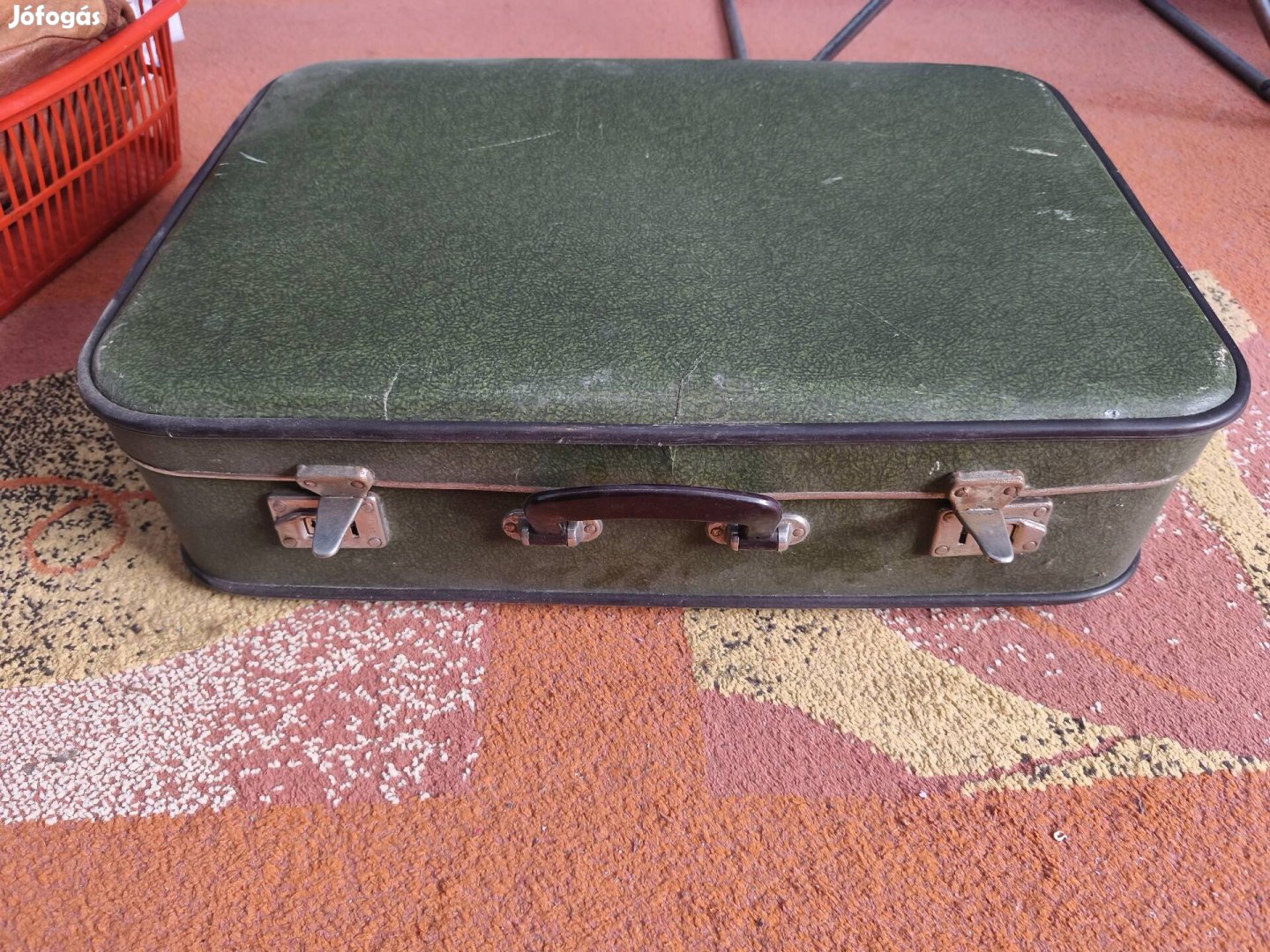 2 db retró zöld utazóbőrönd egyben 1960-as évek